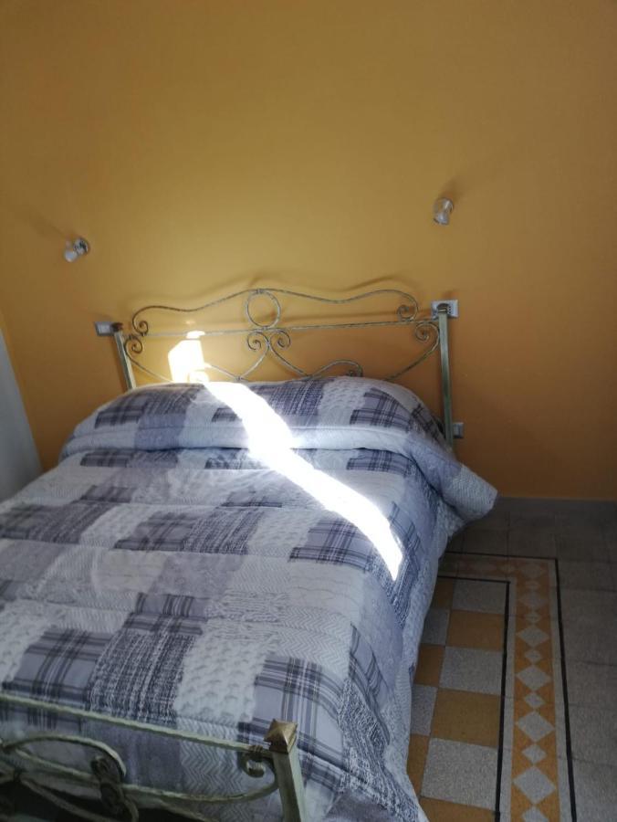 B&B Enjoy Ercolano Bagian luar foto