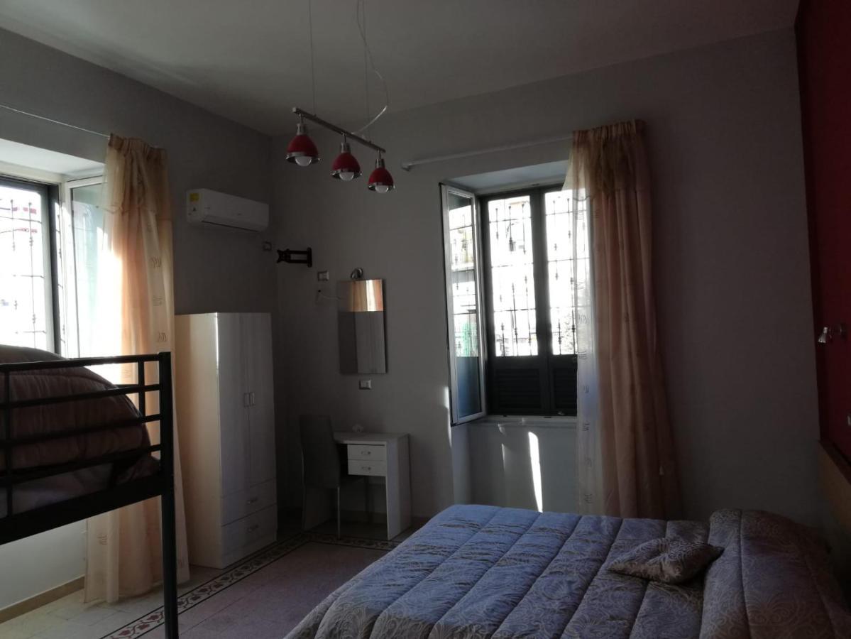 B&B Enjoy Ercolano Bagian luar foto