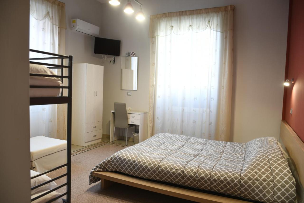 B&B Enjoy Ercolano Bagian luar foto